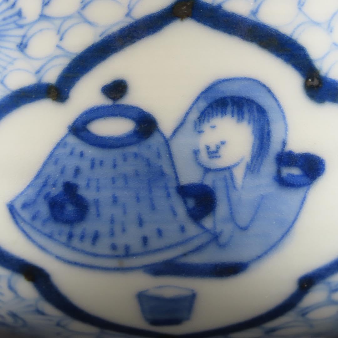 Amazon.co.jp: 古伊万里 染付 猪口茶器1個 図変わり 姫だるま図小鉢  