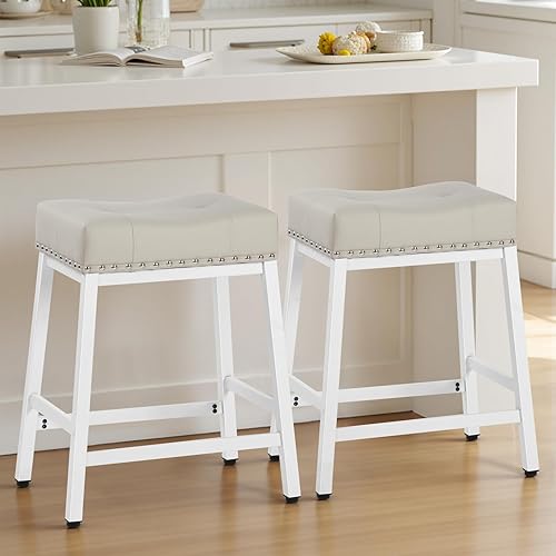 Juego de 2 taburetes de isla de altura para mostrador de cocina, taburetes de bar de 26 pulgadas con asiento de piel sintética con cojín de 4.3