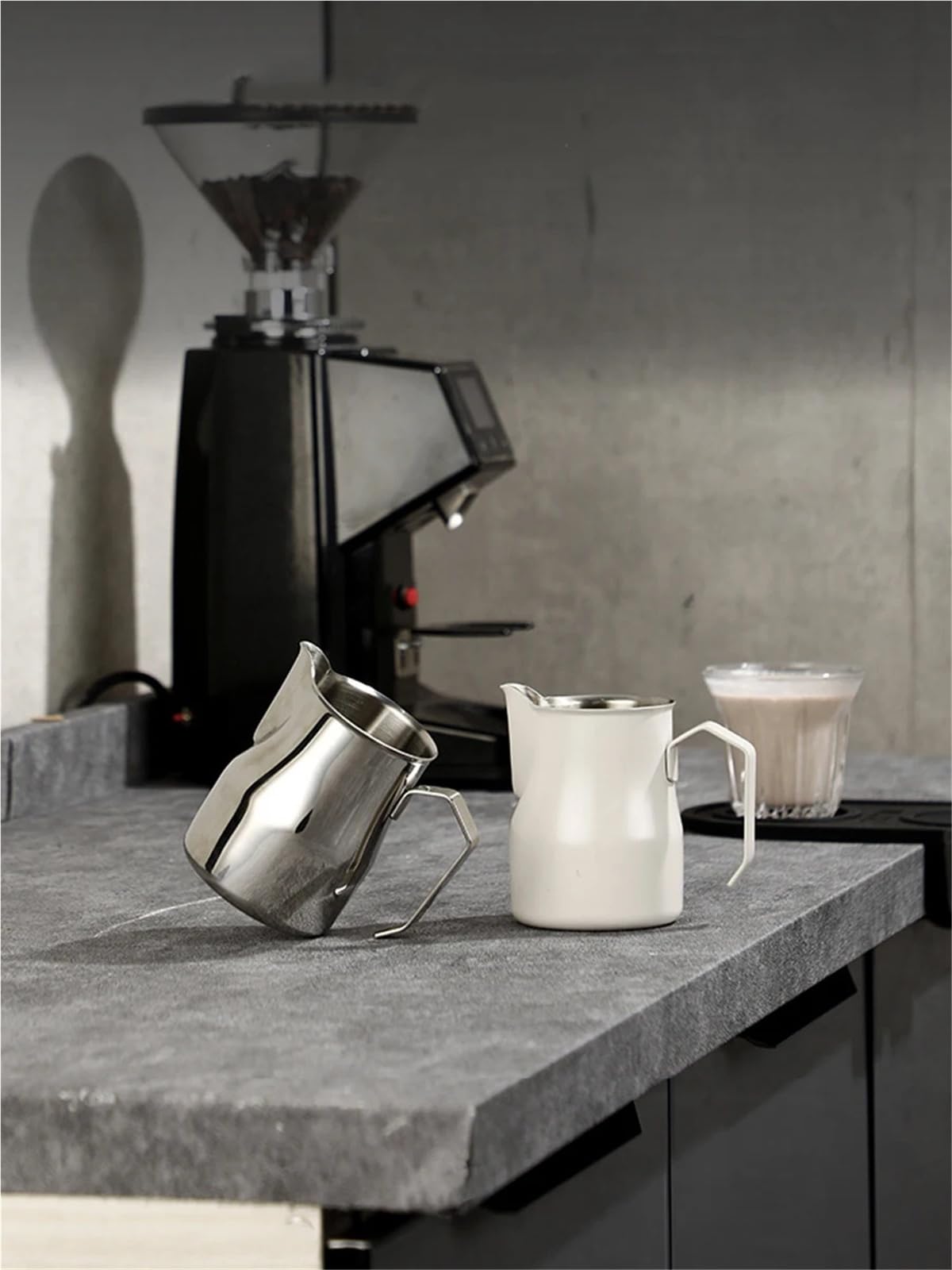 Jarra de espuma de leche de acero inoxidable de 350 ml, 500 ml, 700 ml, jarra de leche para latte, capuchino, espresso, barista (350 ml, plateado)