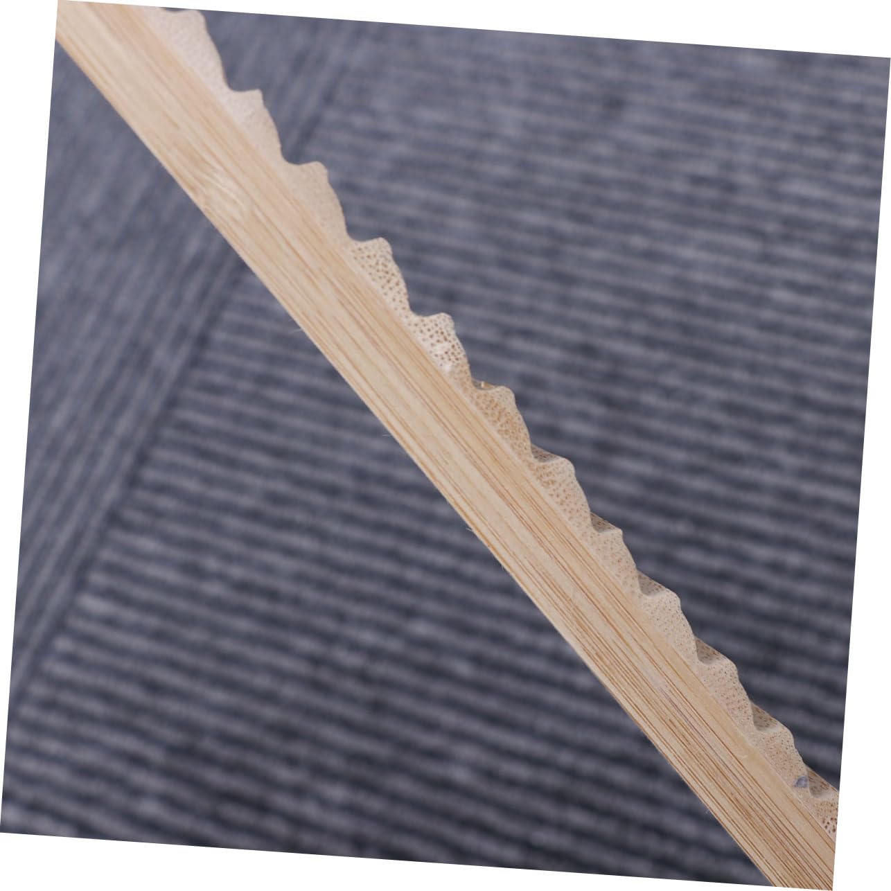 Hölzernes Waschbrett mit Griff, rutschfeste Bambusoberfläche für Handwäsche | Beige, Natürliche Holzkonstruktion, Traditionelles Design, für Waschen von Kleidung zu Hause, mit Integriertem Griff