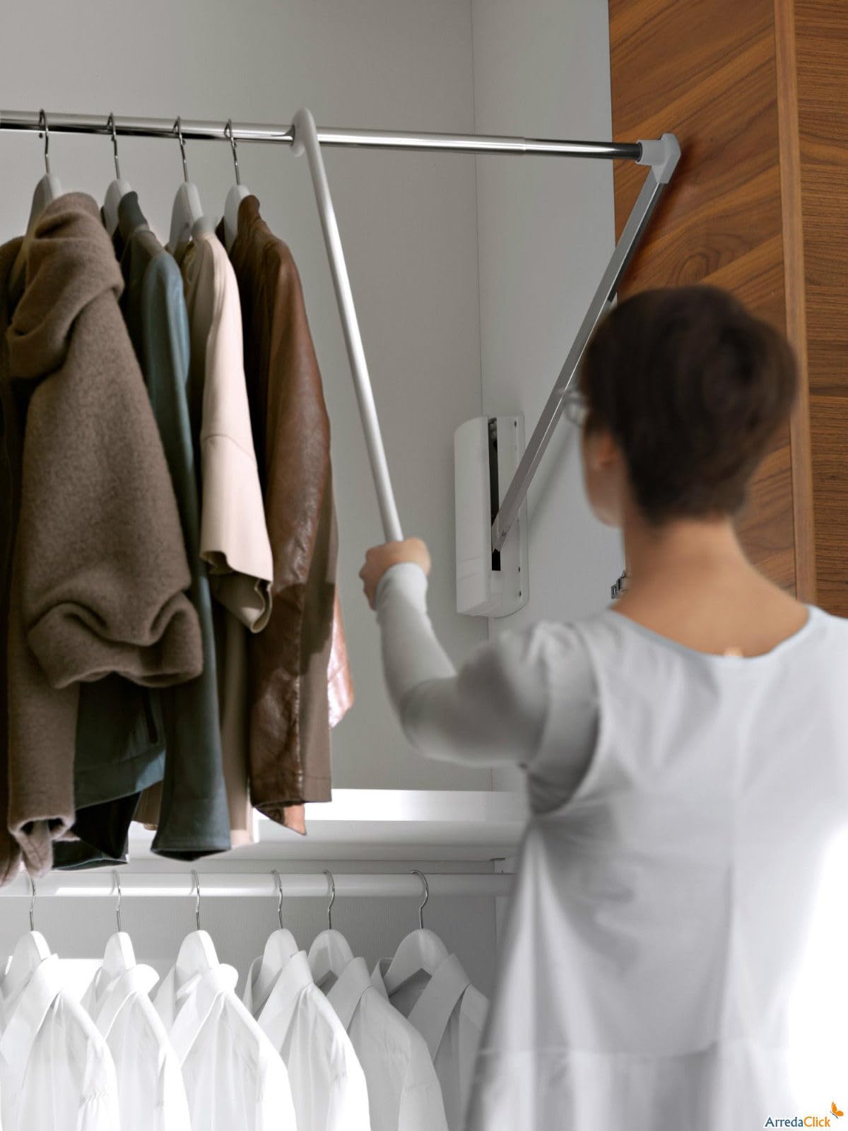 APPENDIABITI PER ARMADIO SALISCENDI TIPO SERVETTO MONDO CONVENIENZA AERREGI (60-83 CM)