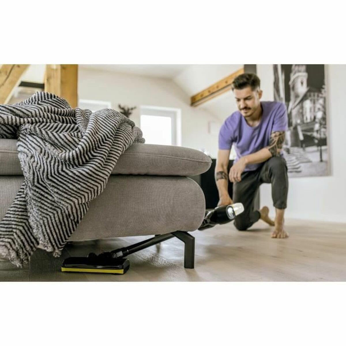 KÄRCHER Aspirador a batería VC 4 Cordless myHome, 2 Niveles aspiración, batería 21.6 V, autonomía por Carga 30 min Aprox., Peso 2.3 kg, Cargador, Soporte Pared, boquillas Suelo y Ranuras