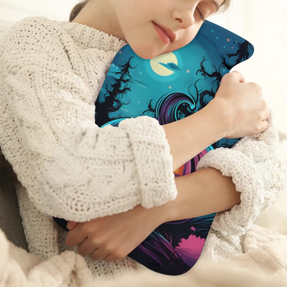 Hot Water Bottle with Soft Cover,2L Halloween Pumpkin Hot Water Bag for Hot and Cold Compress, Hand Feet Warmer, Rubber Hot or Cold Water Bottle Halloween Christmas Decorations