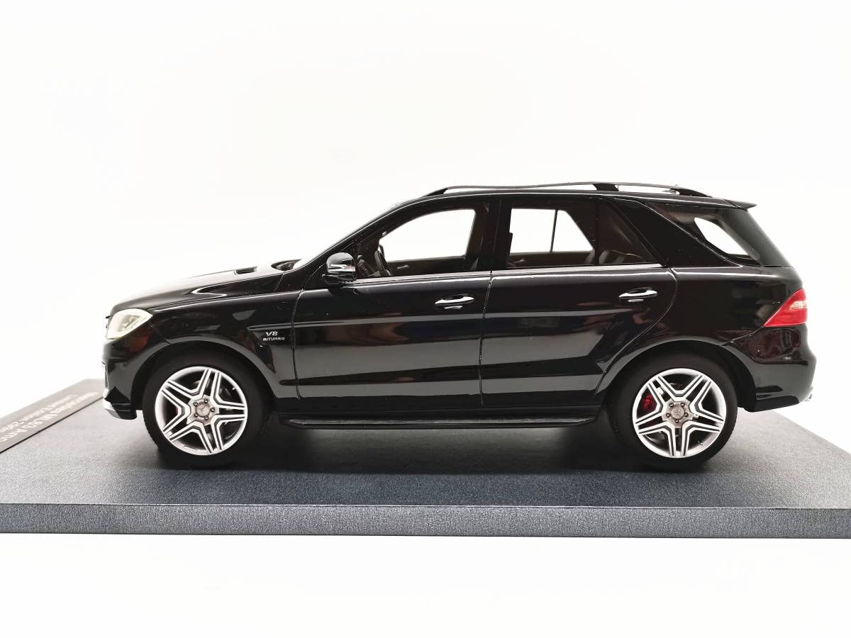 1/18 メルセデス・ベンツ　ML63AMG　ミニカー　ブラック 1/18 メルセデス・ベンツ ML63AMG ミニカー ブラック Amazon