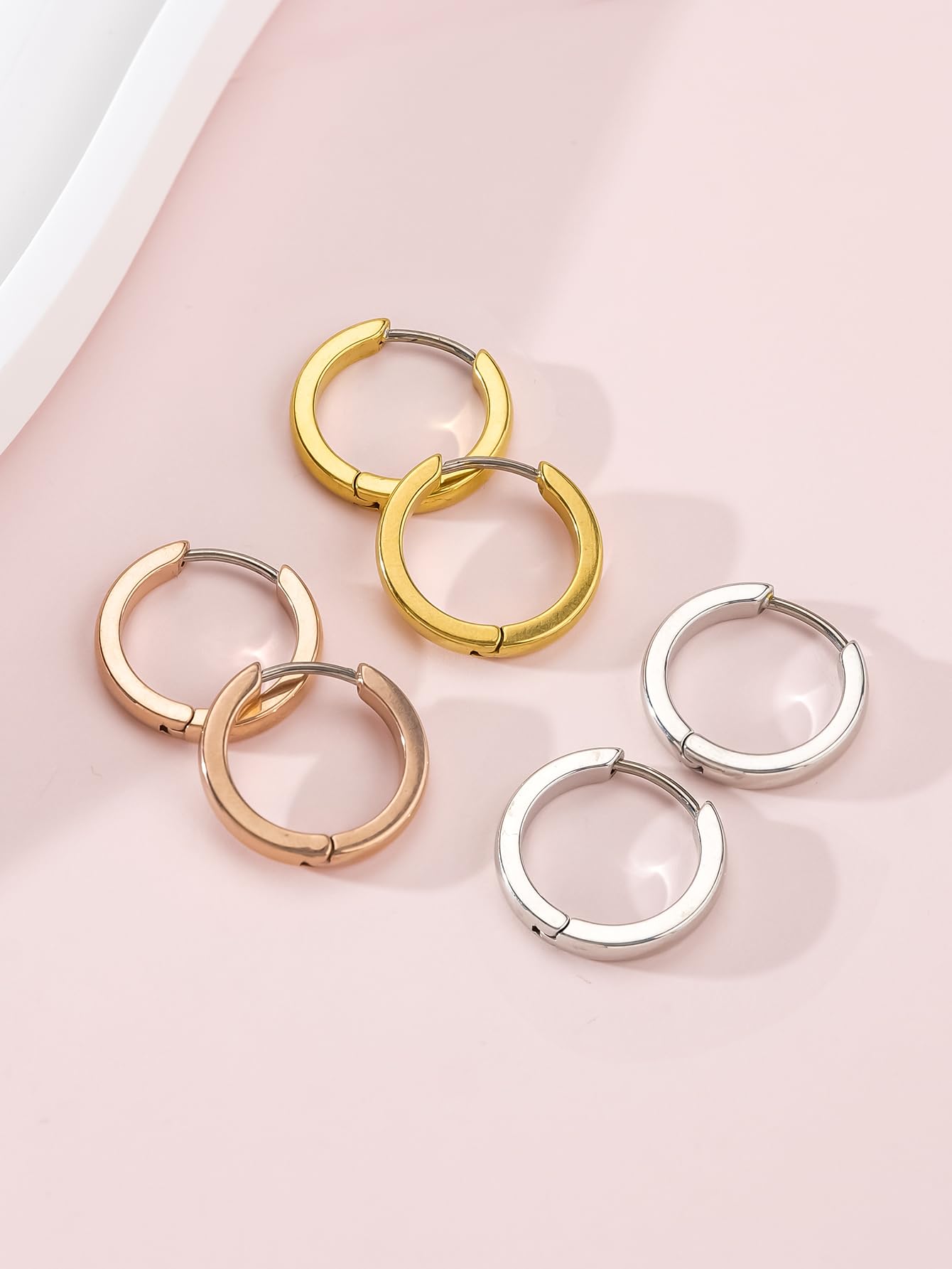 Limerencia Pendientes de aro hipoalergénicos de titanio puro G23 para mujeres y niñas con orejas sensibles.