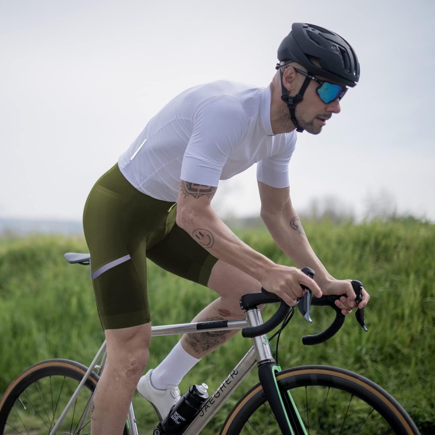 Wulibike Size:Medium Cycling Shorts Men Padded:Tights Highly Elastic Breathable Quick-Drying Road Bike Bicycle Shorts for Men Pockets - Image 3