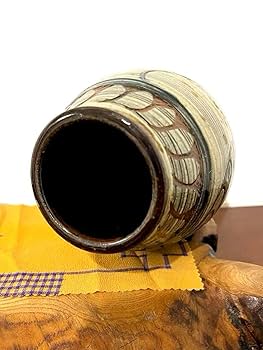 金城敏男 金城次郎 長男 魚紋 海老紋 壺 金城敏男】 金城次郎長男 線彫海老紋花瓶 やちむん 壺屋焼 花入れ 壺