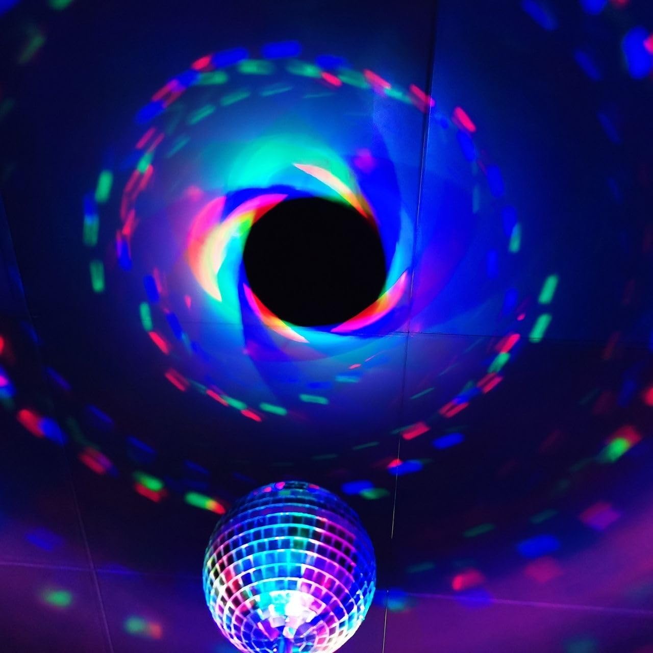 ミラーボウル、ディスコミラーボウル、踊り場、マハラジャ、電動回転ミラーボウル、 Amazon.co.jp: 3RPM 回転ミラーボール 電動モーター LEDライト