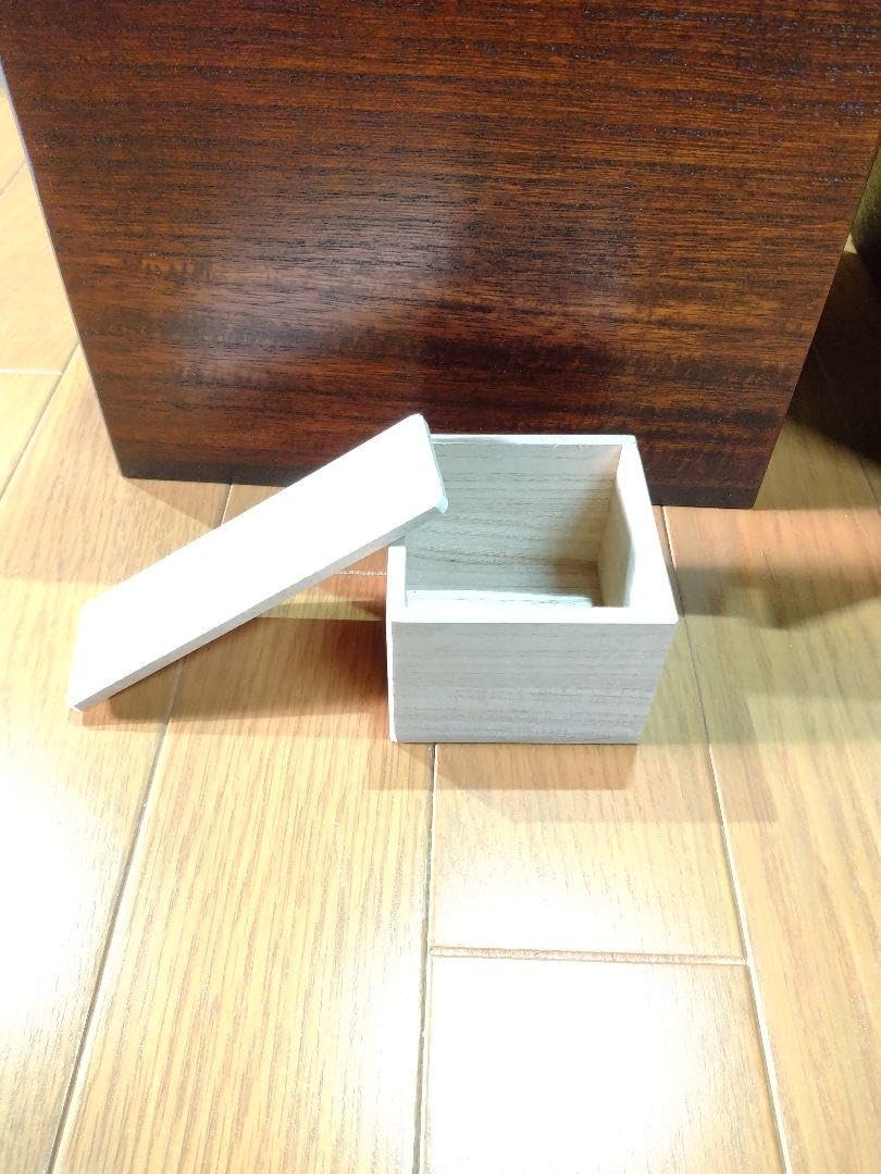 Amazon.co.jp: 漆塗り 桐米櫃(こめびつ) 5キロ用 升&すりきり板付き