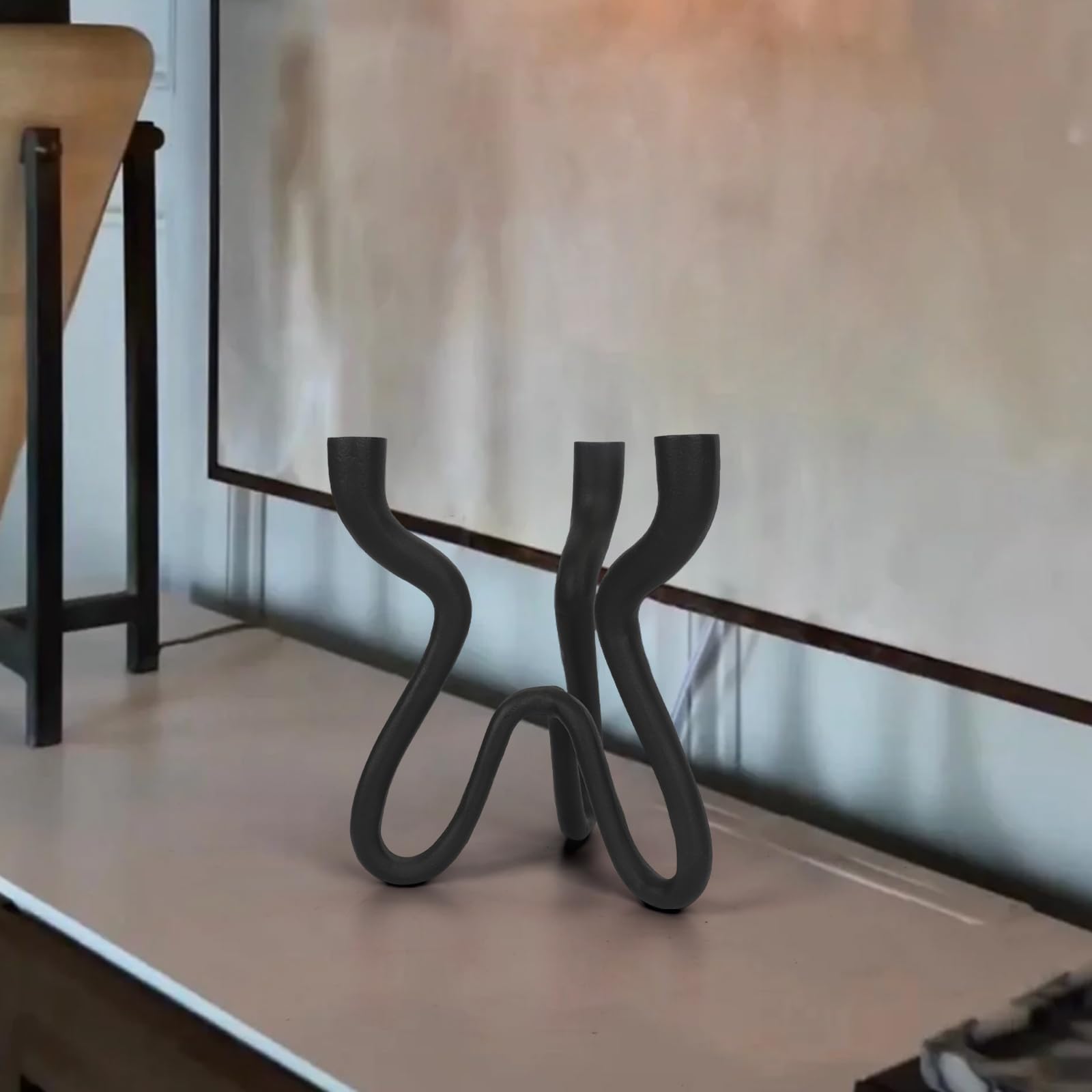 Candelabro triple – Soporte de metal de hierro fundido con acabado negro mate – Elegante centro de mesa de boda para el hogar, comedor, decoración de eventos 3