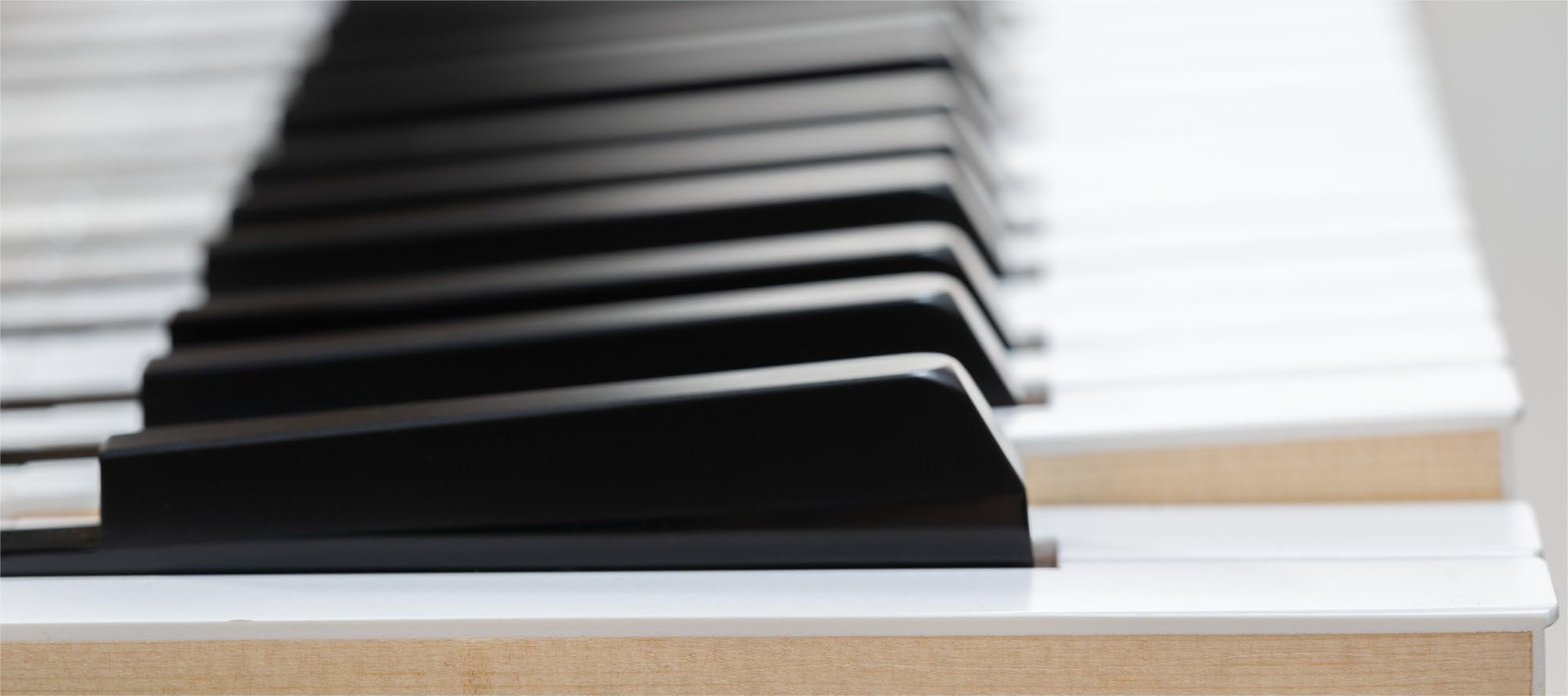 Classic Cantabile UP-1Plus SM Pianoforte Digitale Verticale Deluxe Set - 88 Tasti in Legno Pesati con Tastiera Graded Hammer - inclusi Panchetta, Cuffie e Scuola di Pianoforte - Nero Opaco
