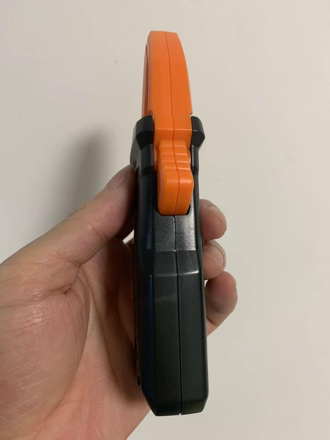 Medidor de abrazadera digital PM2116S Digital Automático AC DC Frecuencia Mini Pocket NCV Pliegues de corriente inteligente portátil amperímetro metro de alta precisión Voltímetro