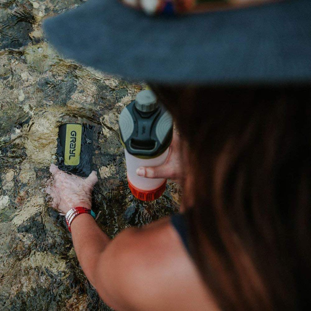 Grayl GeoPress Outdoor- & Reisewasserfilter | für 250L Wasser | Filterkartusche wechselbar | Black Camo mit 1 Ersatzfilter