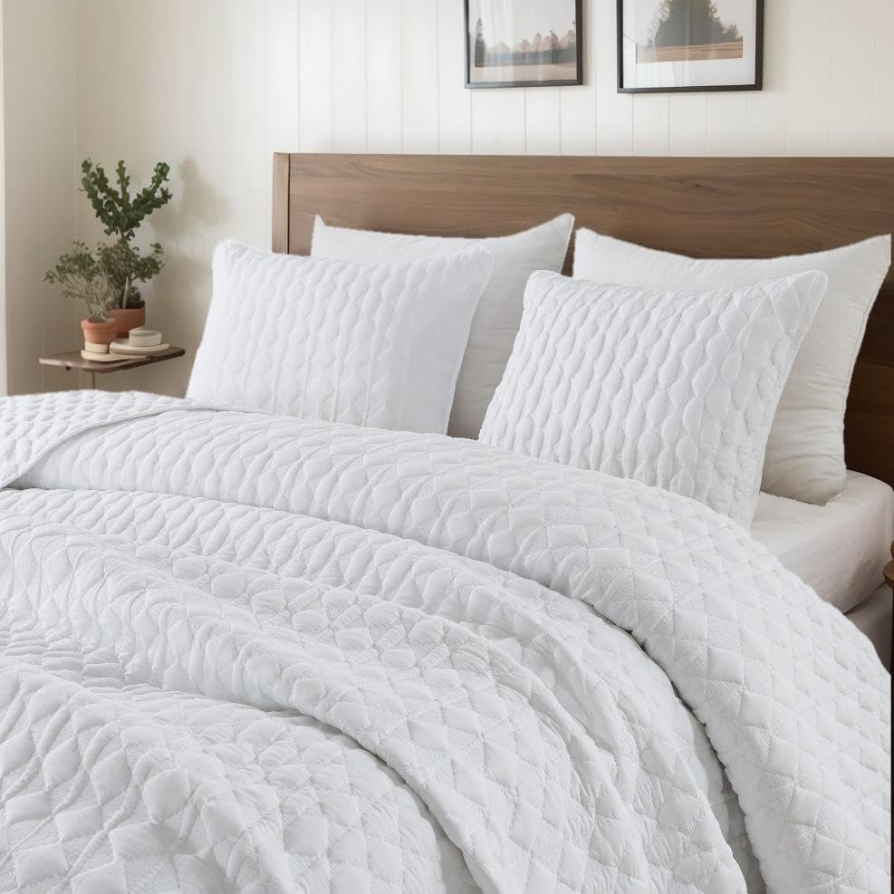 WDCOZY White Quilt King Size Bedding Sets with Pillow Shams, Lightweight Soft Bedspread Coverlet, Quilted Blanket Thin Comforter Bed Cover, All Season Spring Summer, 3 Pieces, 104x90 inches