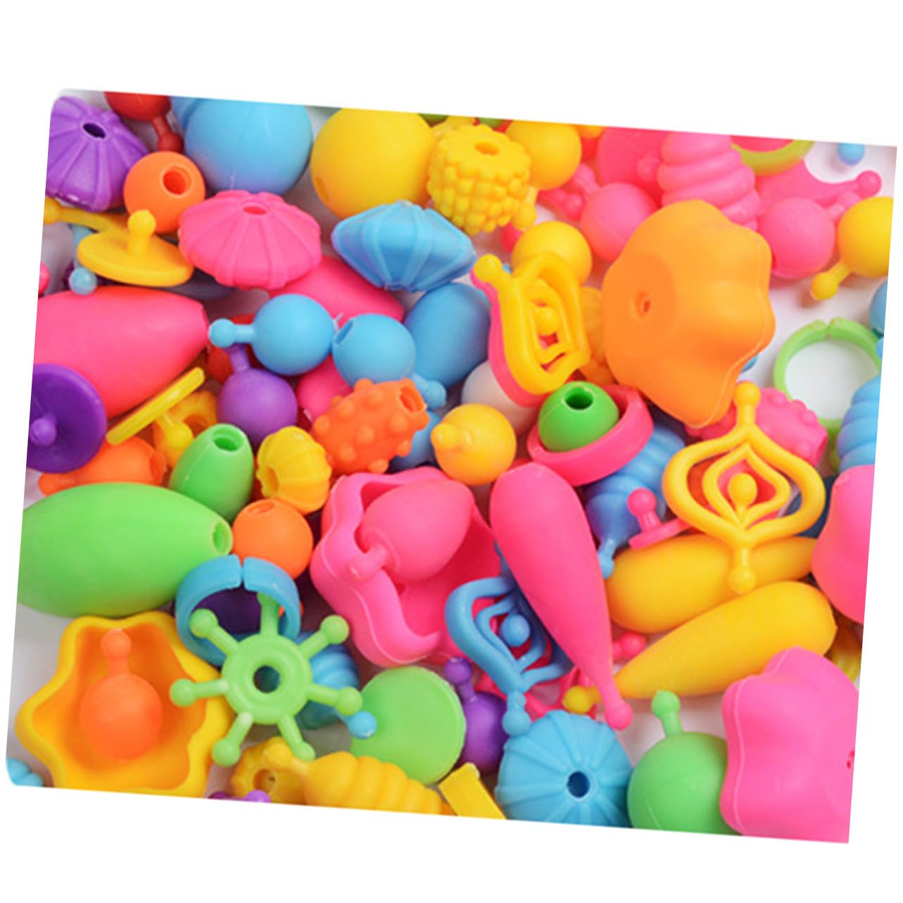 FUNOMOCYA 1 caja Kit Manualidades Niña con Cuentas de Plástico Coloridas DIY para Pulseras y Collares Caja Organizadora Portátil para Creación Creativa y Desarrollo Motriz