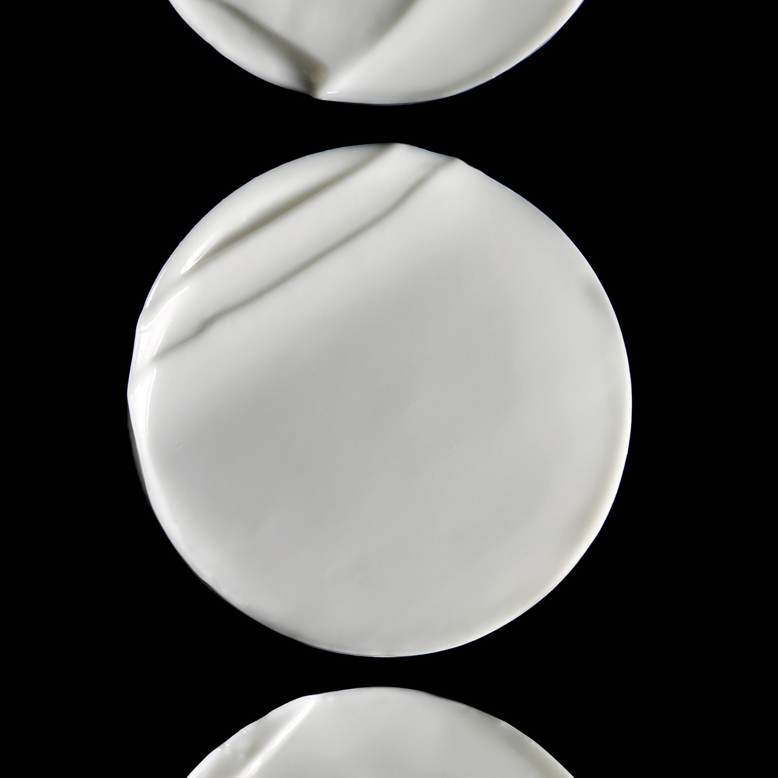 Omorovicza Body Cream (6.8 oz), Hydrating Body Moisturiser for Dry Skin, with Apricot Kernel Oil, Sweet Almond Oil & Rice Germ Oil, Moisturizing Cream to Smooth, Firm & Strengthen Skin