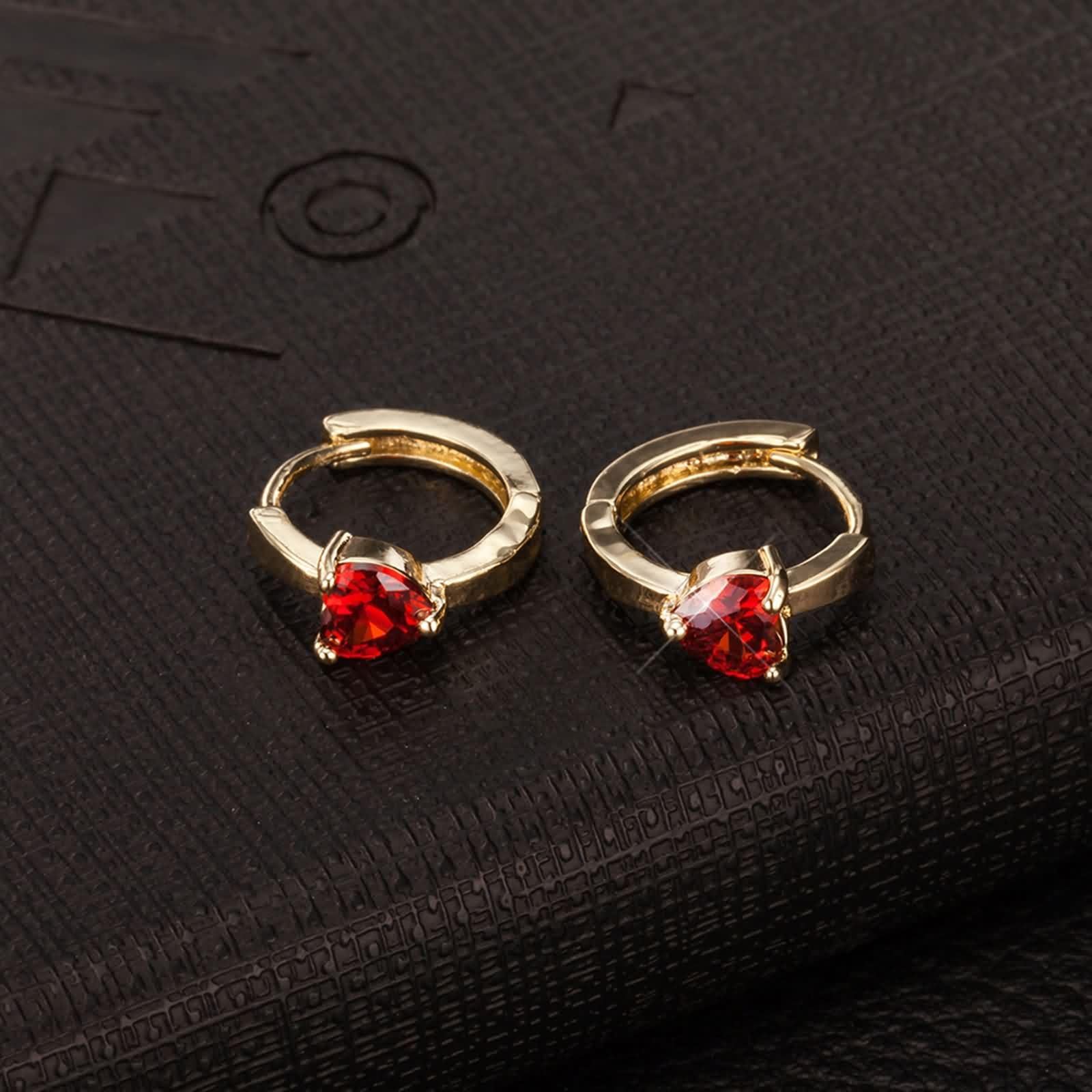 YDYDTTKD Ohrringe aus 18 Karat Gelbgold für Damen, Kreis mit herzförmigem Moissanit-Creolen für Damen