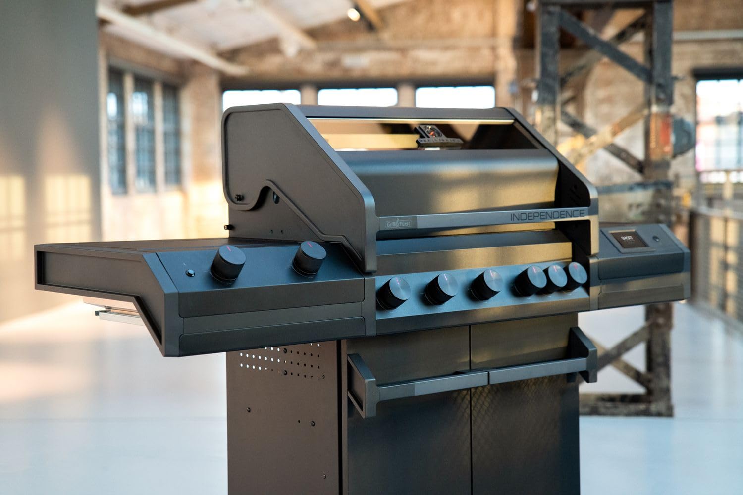 Grillfürst Independence P530G Smart Grill - mit WLAN-Modul, XXL Infrarotbrenner, Heckbrenner und Gusseisenrosten