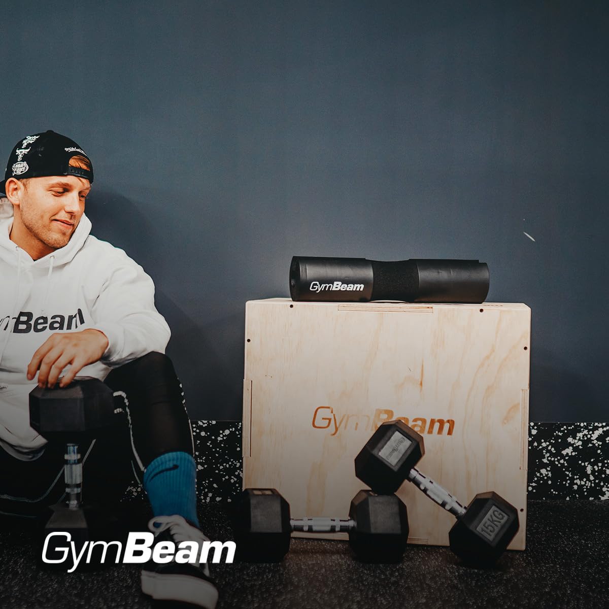 GymBeam Cuscinetto per Bilanciere, Barbell Pad in Gomma Nitrilica, Ideale per Squat con Bilanciere, Allevia la Pressione sul Tratto Cervicale, Regala Comfort Durante l'Esercizio Fisico