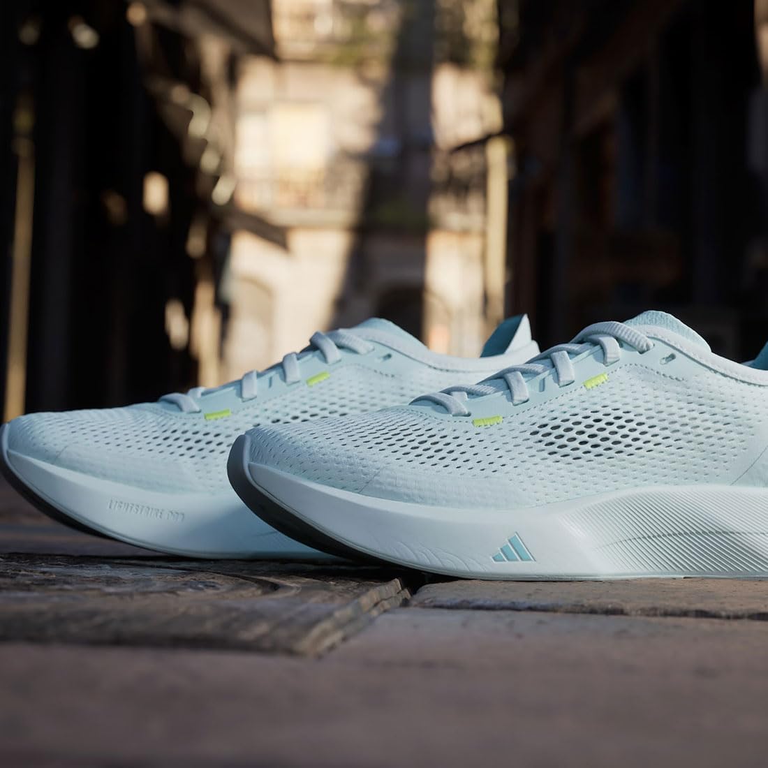 デサント ランニングシューズ GENTEN-KB コウノエベルト ウォーキング トレーニング 幅広 クッション性 SLV 24.5 cm | [デサント ] [デサント] ランニングシューズ GENTEN-KB コウノエベルト ウォーキング トレーニング 幅広 クッション性