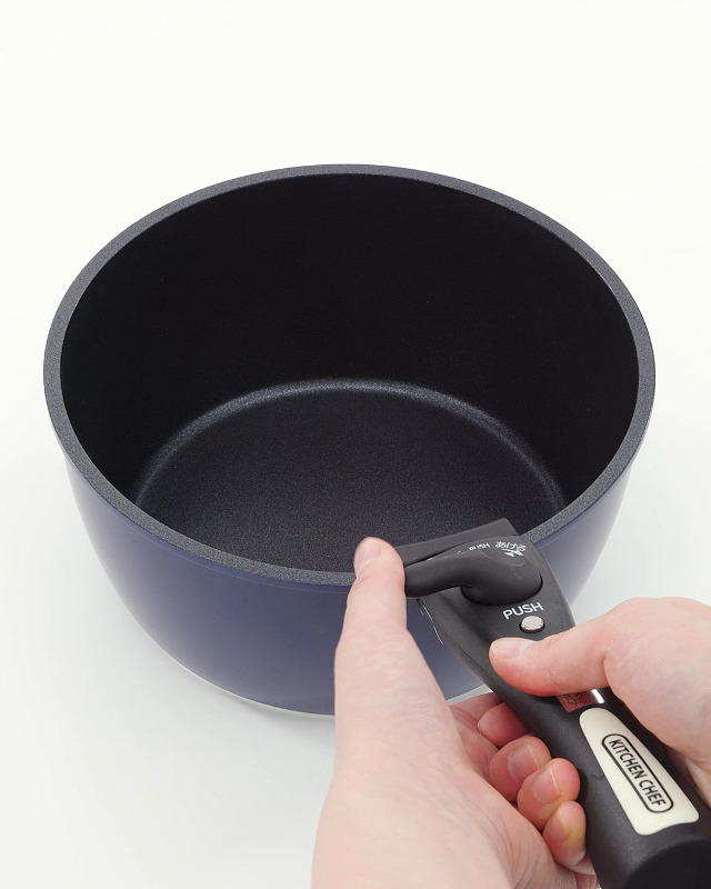 コスパ最強♫☆取っ手が取れるアイリスオーヤマダイヤモンドコートパン