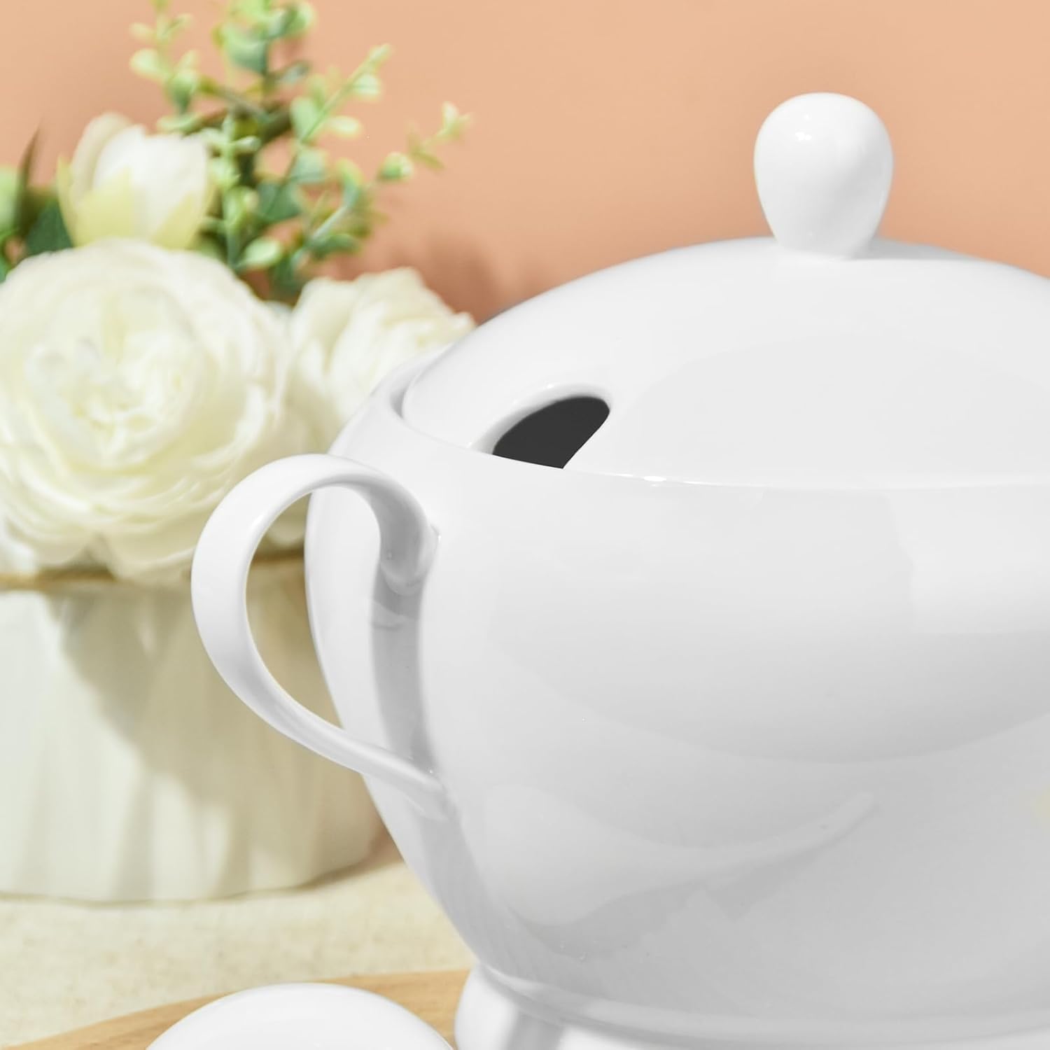 2.9L Ceramic Serving Soup Bowl with Lid and Ladle, White Tureen Soup Bowl for Home Kitchen Countertop Decoration, Microwave and Dishwasher Safe,White