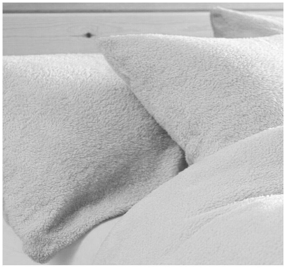 GoldStar® Teddy Fleece Pair Pillow Case Fluffy Warm and Cozy in Colours (White)