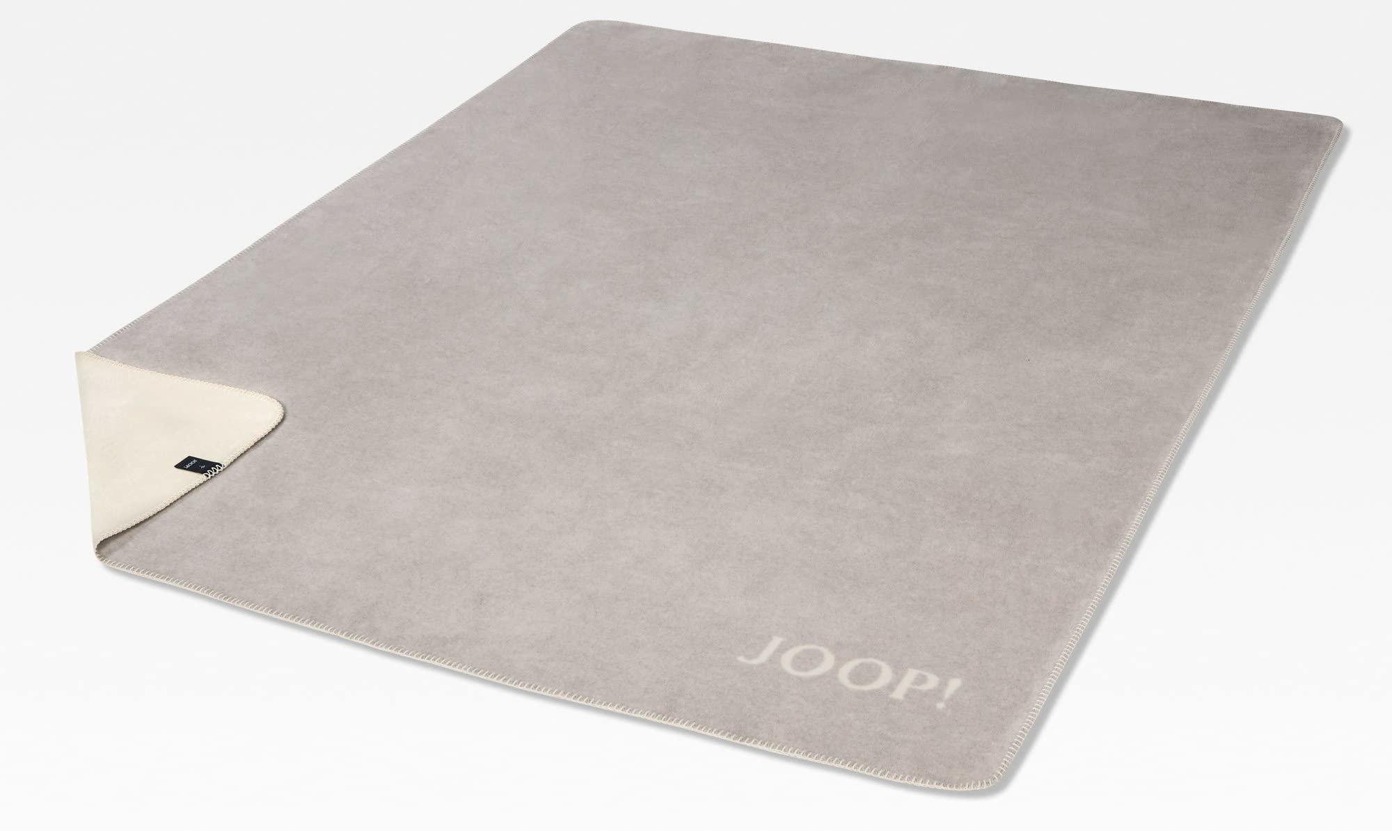 Joop!® Uni-Doubleface I flauschig-weiche Kuscheldecke Sand-Pergament I Wohndecke aus Baumwollmischgewebe in beige I Tagesdecke 150x200cm | nachhaltig produziert in Deutschland I Öko-Tex Standard 100
