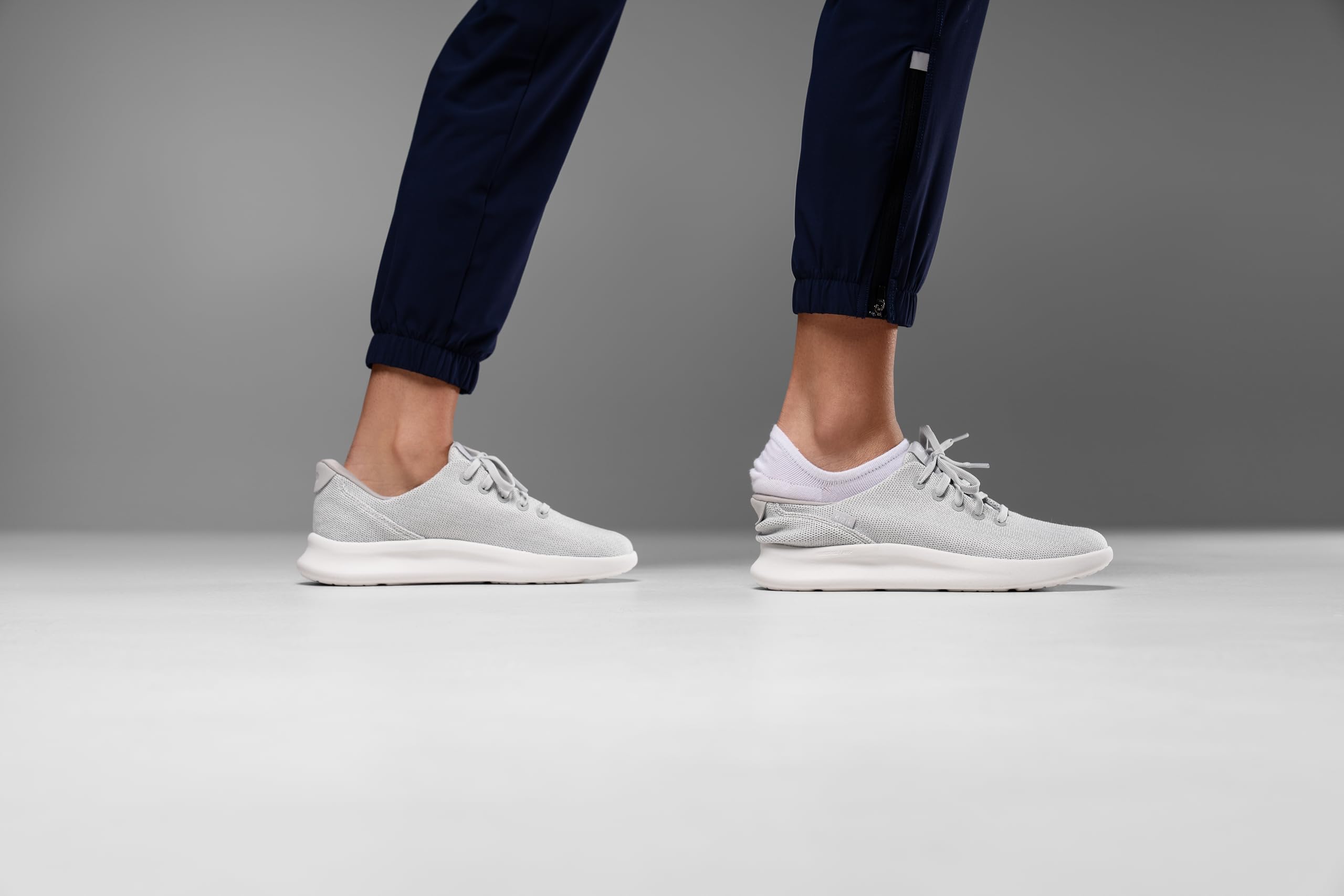 Kizik Madrid 2 - Zapatos sin cordones para mujer: cómodos todo el día para caminar, gimnasio o uso casual, puntera ancha disponible, deslizarse y destacar, manos libres