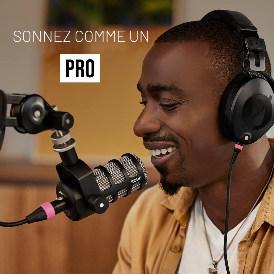 RØDE PodMic, Microphone dynamique de qualité broadcast avec support pivotant intégré pour le podcasting, le streaming, le gaming et l’enregistrement vocal, XLR (Noir)