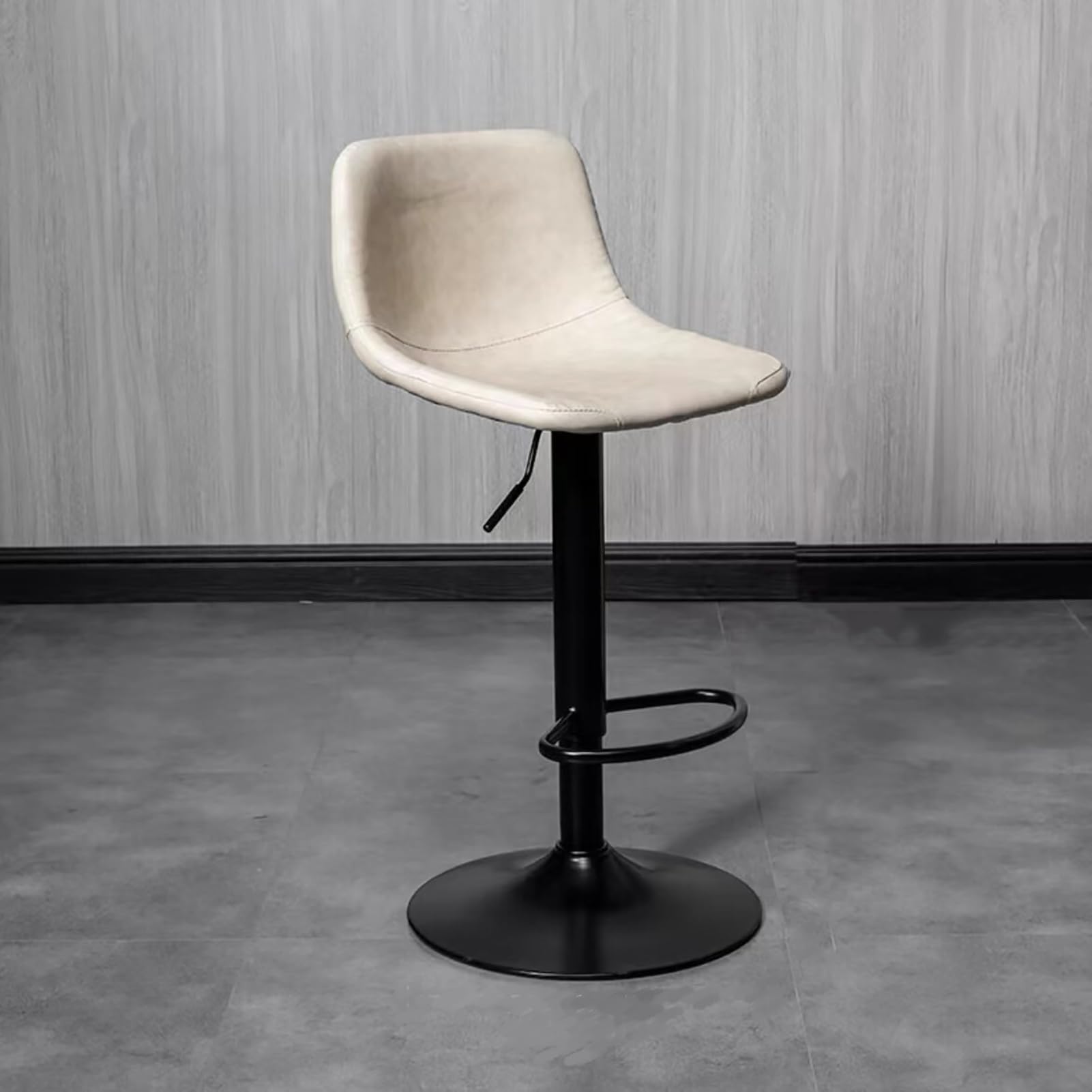 Tabourets de bar en cuir parfaits pour vos petits-déjeuners
