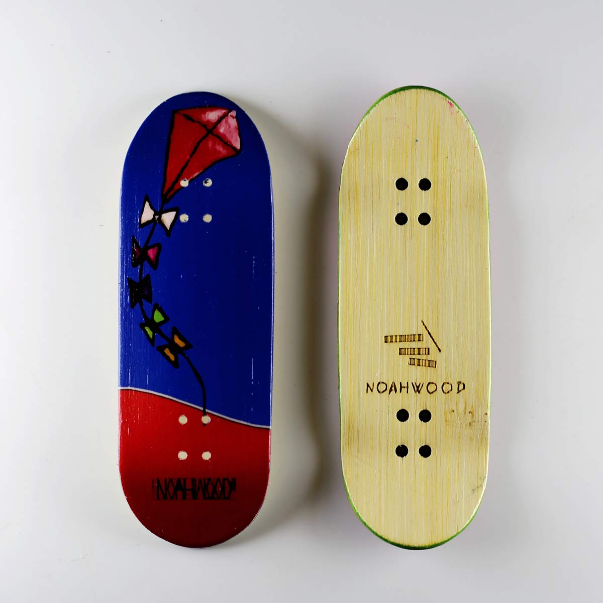 NOAHWOOD 8.0 Fingerboards Mini skateboard (NW8.0 360flip Deck) + (Trucks Update NW Prince 34 mm) + (UpdateNW Black Logo Handmade White Wheels) (100 x 34 mm) (Cerf-volant rouge)