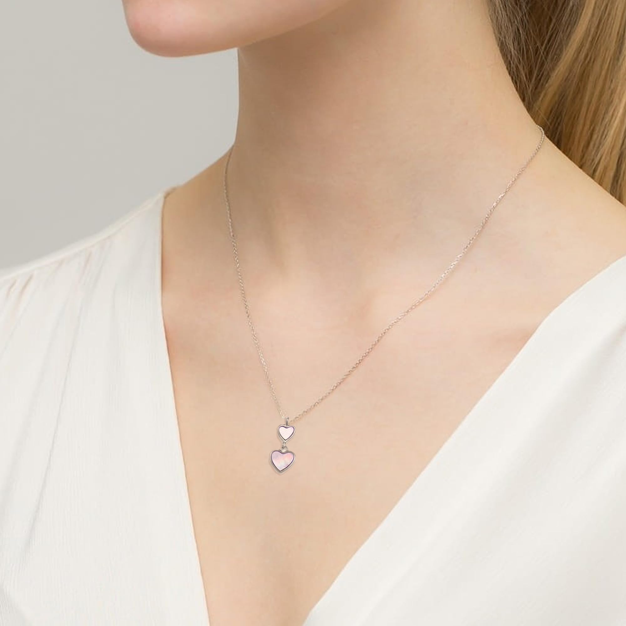 Sakrami Parure di gioielli in Argento 925 da Donna, Collana e Orecchini con cuori in Madreperla, per Donna e Ragazza Amica Mamma, per Compleanno Anniversario Comunione Cresima San Valentino