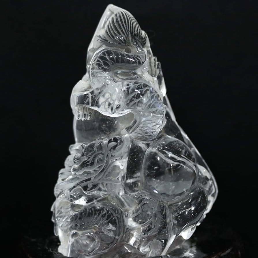 水晶　龍　縁起物　石　石製　石彫　石彫り　置物 縁起のよい水晶彫刻 龍の置物 ｜ 幸せを呼ぶ石PAX