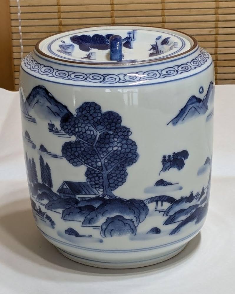 Ｓ３１４　水指　『藍鍋島』『染付瓜文』『りすつまみ』『中村公法作』　共箱　茶道具 148443124_o3.jpg?