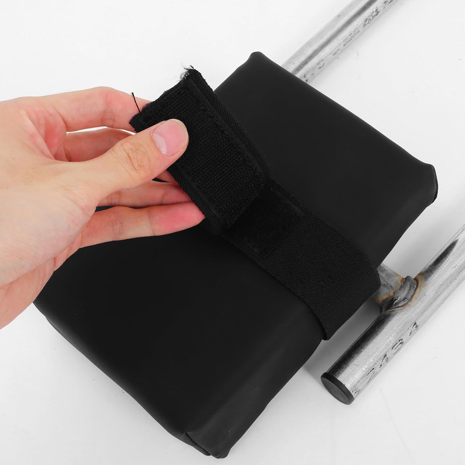 Wearable Garden Knee Seat and Kneeling Device with Thick Foam Pad, Portable 15.2x25x48cm Knee Support for Gardening and Construction Work