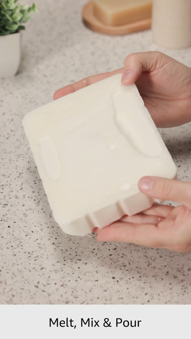 Base Pour Savon Artisanal 'Life Of The Party' - 2 Livres (env. 900g) - Blanche