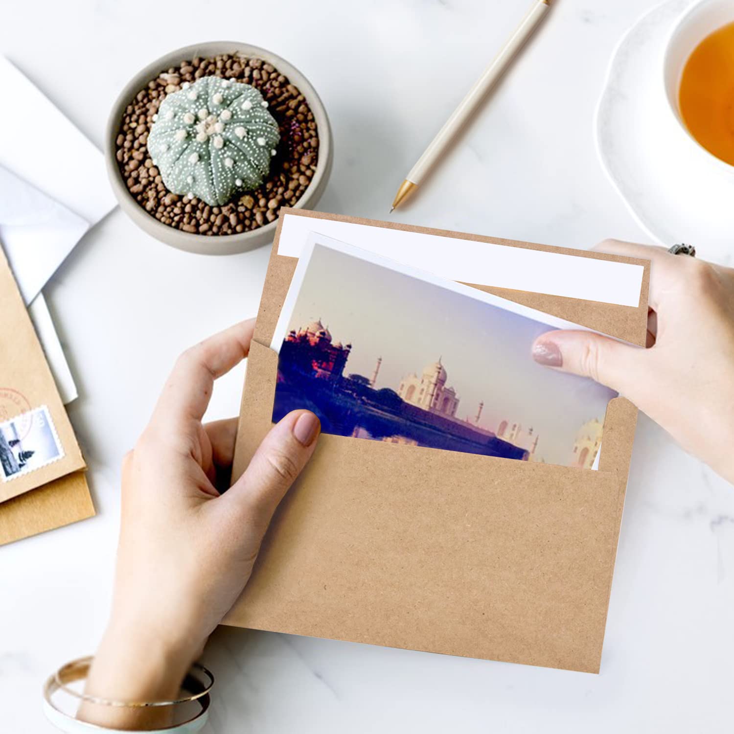 Sobres de invitación, papel kraft, color marrón