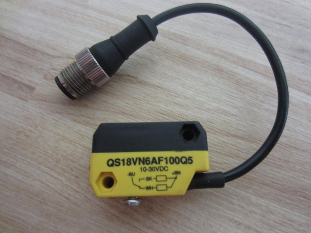 Banner QS18VN6AF100Q5 World Beam 0651F