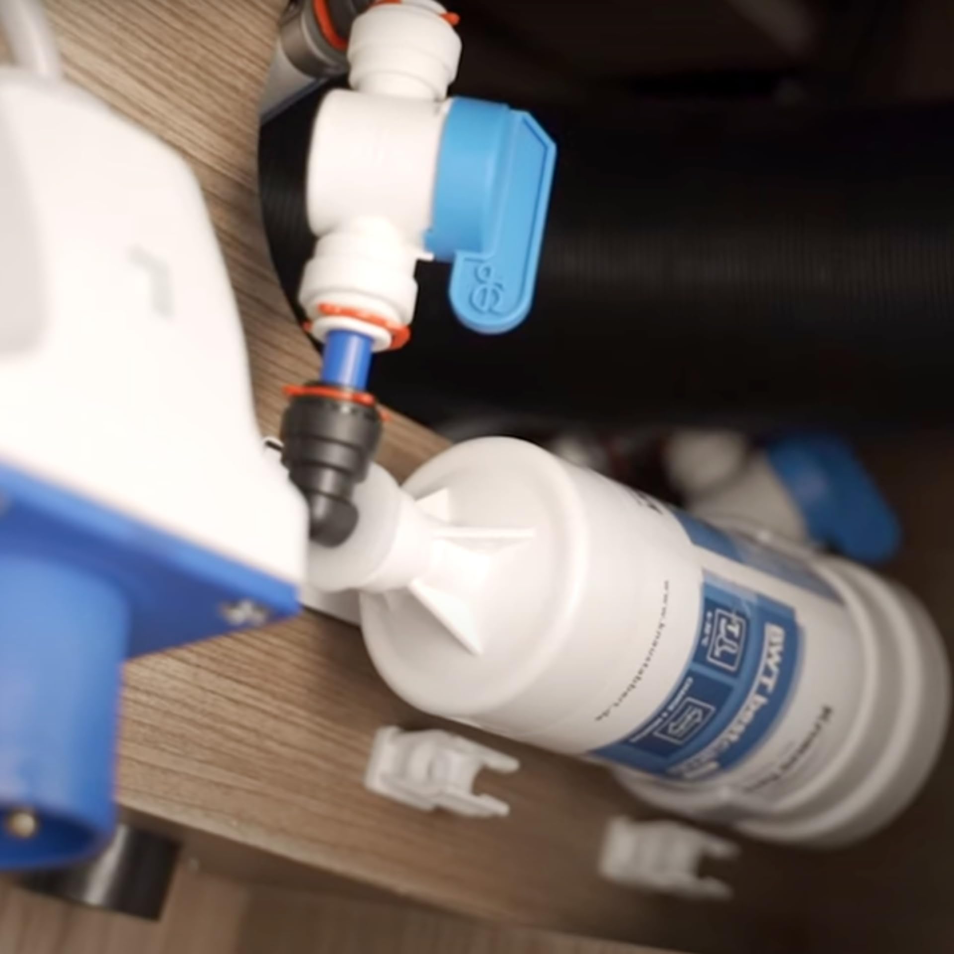 BWT bestcamp MINI Wasserfilter für Wohnmobil | Filterkartusche, Effektive Bakterienentfernung, Wohnwagen, Sauberes Trinkwasser unterwegs