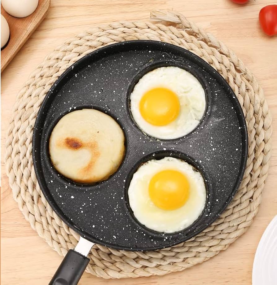 Amazon | 目玉焼き フライパン 仕切り付きフライパン 目玉焼き