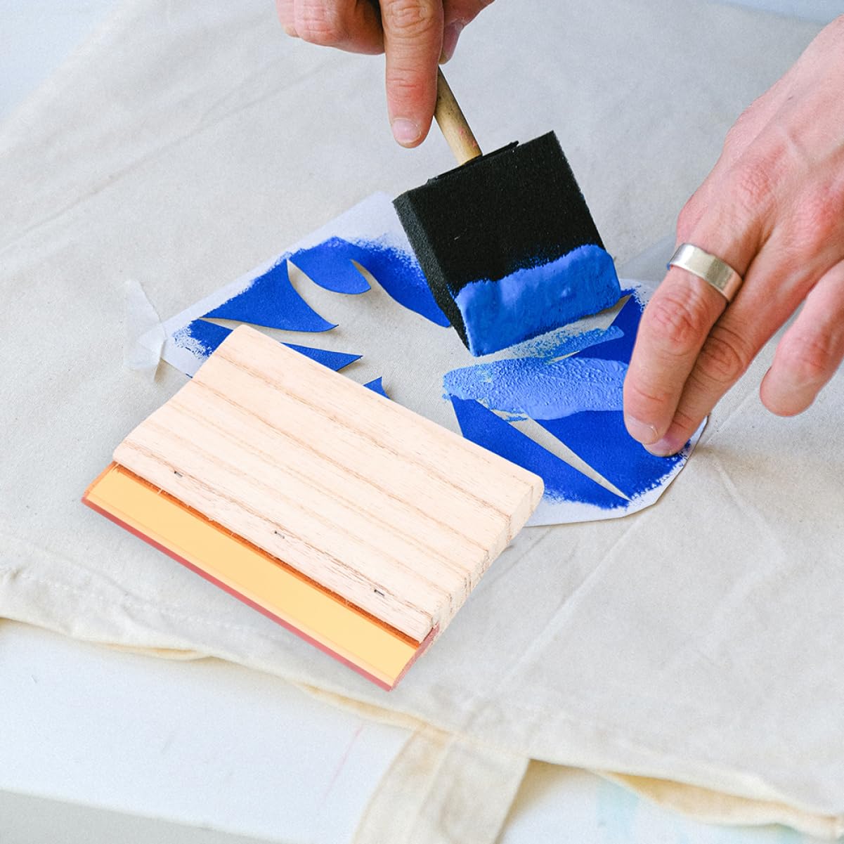 ERINGOGO 2pcs Squeegee Wood Scrapers Precision Cut Smooth Comfortable for Ink Distributi