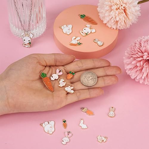 Vista 80 de Cheriswelry 30 dijes de aleación de cono de pino y ardilla, chapados en oro claro, con forma de cono de pino y ardilla, adornos colgantes de 0.47 a