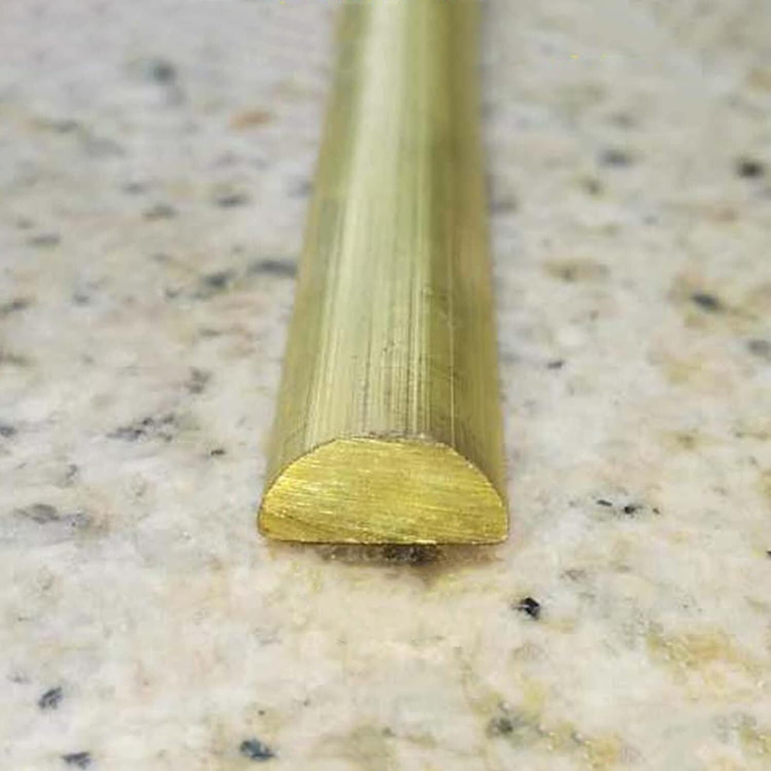 Couverture de joint en laiton pour finitions haut de gamme de sol stratifié