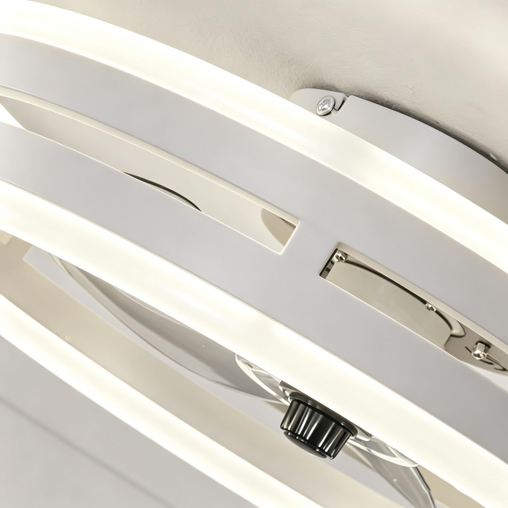 LED Deckenventilator mit Beleuchtung Leise, Dimmbare Deckenleuchte mit Ventilator, Umkehrbare 6-Speed Lampe mit Ventilator, 5 Lüfterflügel, Timer deckenlampe mit licht(Bianco)