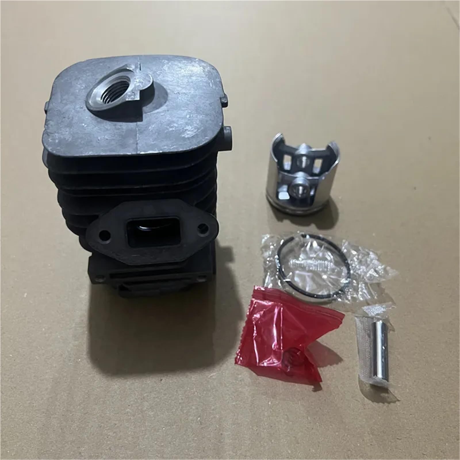 P021041760 Zestaw pierścieni tłokowych cylindra 39 mm pasuje do CS-355T CS355T do Shindaiwa 358Ts 35,8 cm3 2-suwowa piła łańcuchowa Części zamienne