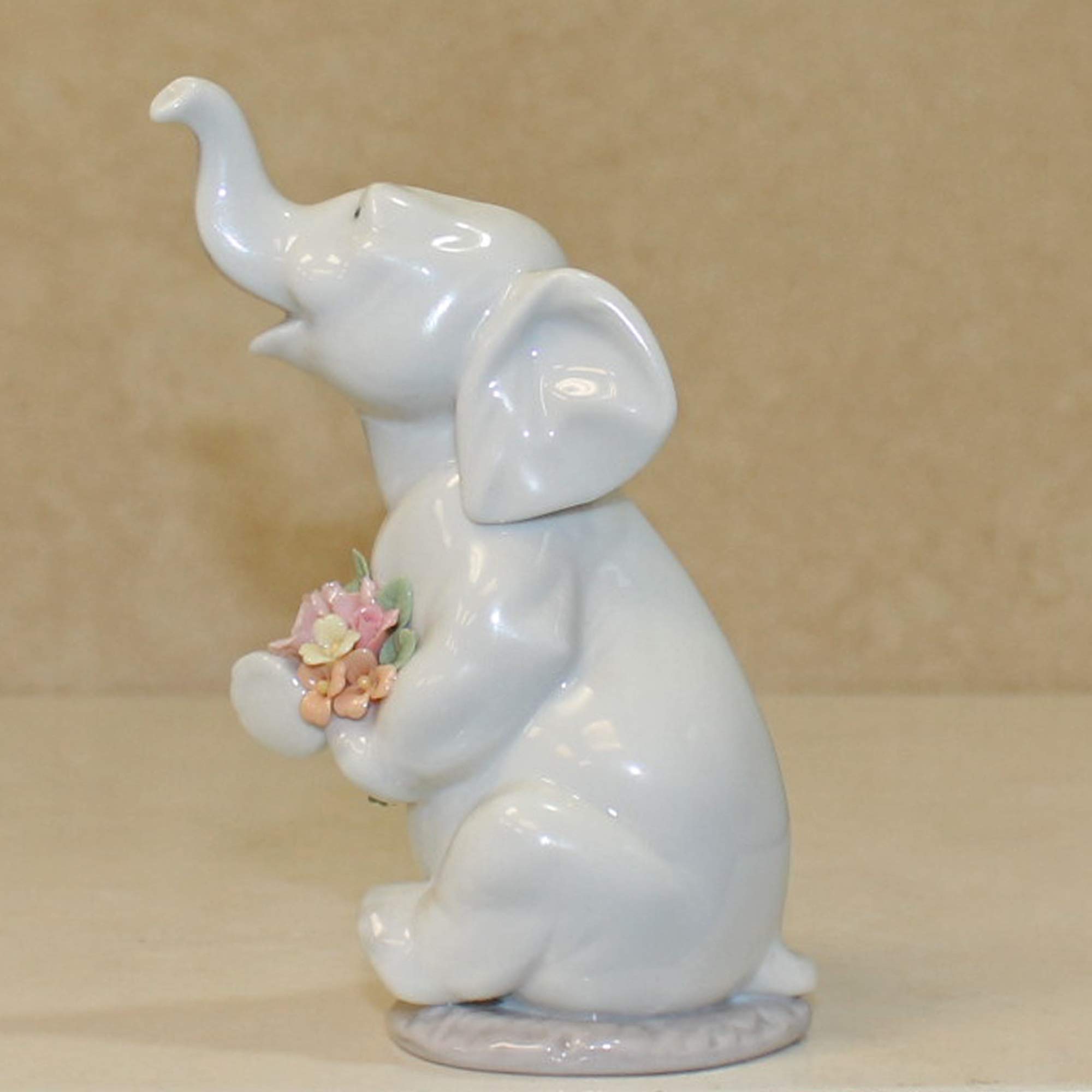 リヤドロ BQ078 LLADRO リヤドロ 絶版品 No.6462「LUCKY IN LOVE リヤドロ BQ078 LLADRO リヤドロ 絶版品 No.6462「LUCKY IN LOVE