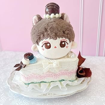 ぬい服　着ぐるみ　いちごショートケーキくまちゃん　１０～１４㎝　213 10cm〜14cmぬい