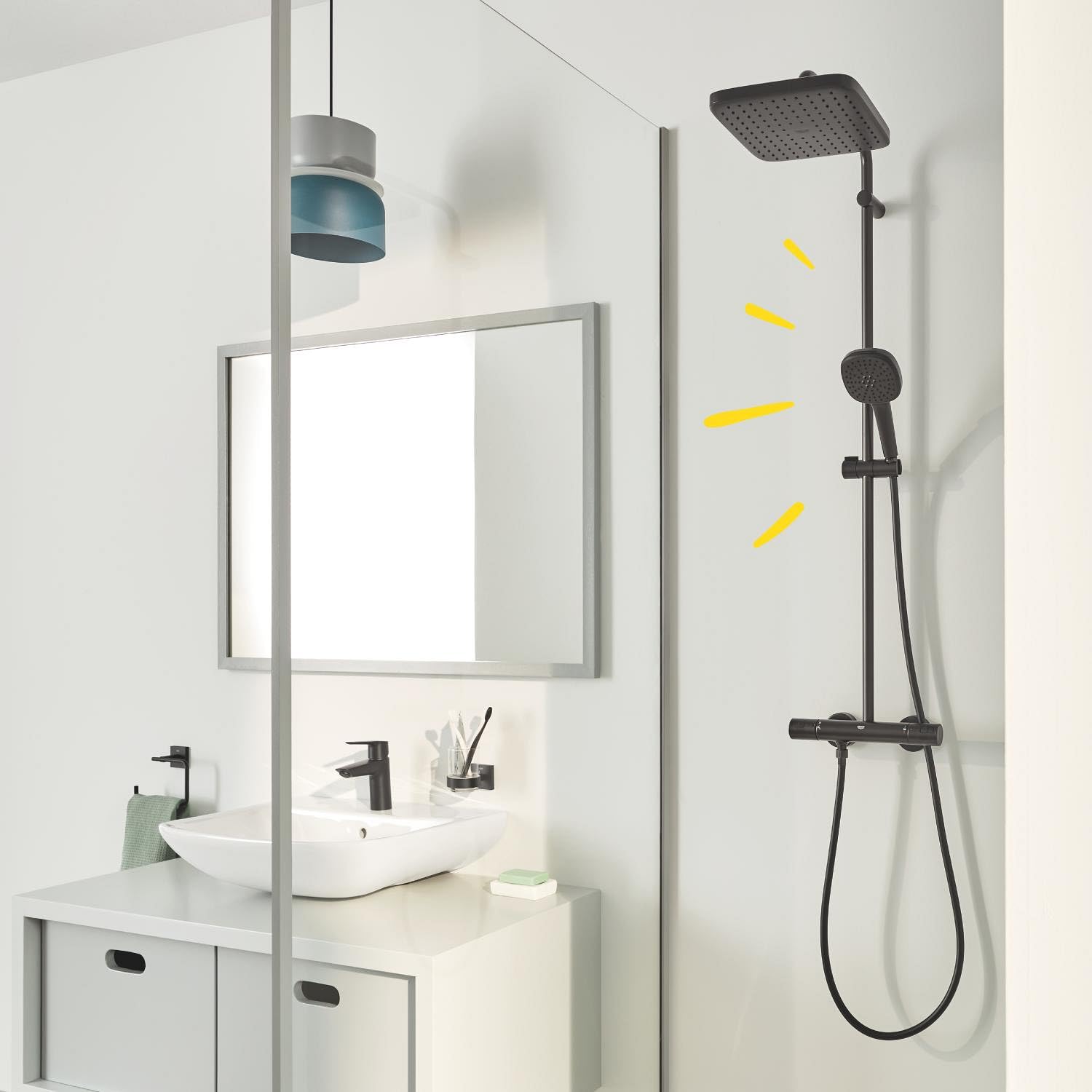 GROHE Vitalio Comfort 250 Colonne de Douche avec Mitigeur Thermostatique, Douche de Tête Carrée 25cm 1 jet (Pluie), Douchette Carrée 11cm 2 jets (Pluie/Stimulant), Economie d'Eau, Noir Mat, 266962431