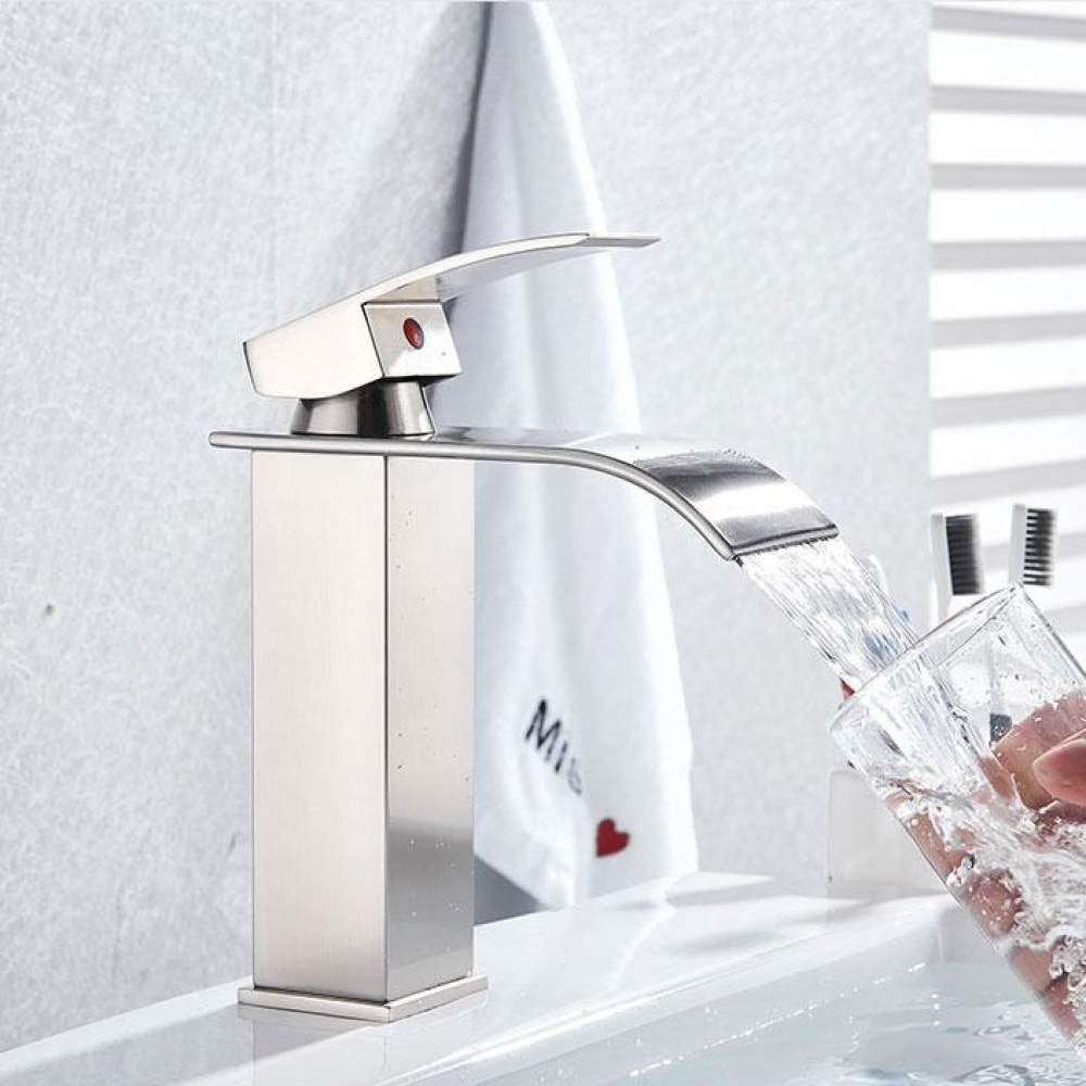 Robinet cascade nickel brossé mitigeur de salle de bain design épuré